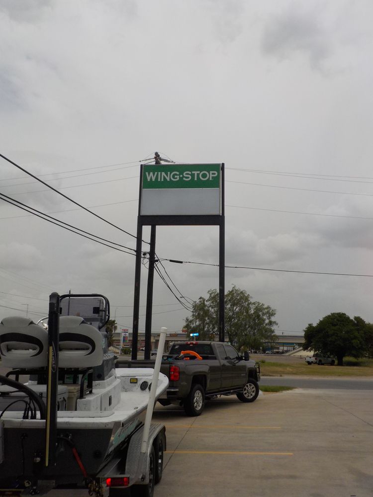 994 E Hidalgo Ave, Raymondville, TX 78580